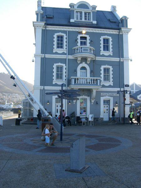 Toujours sur le port